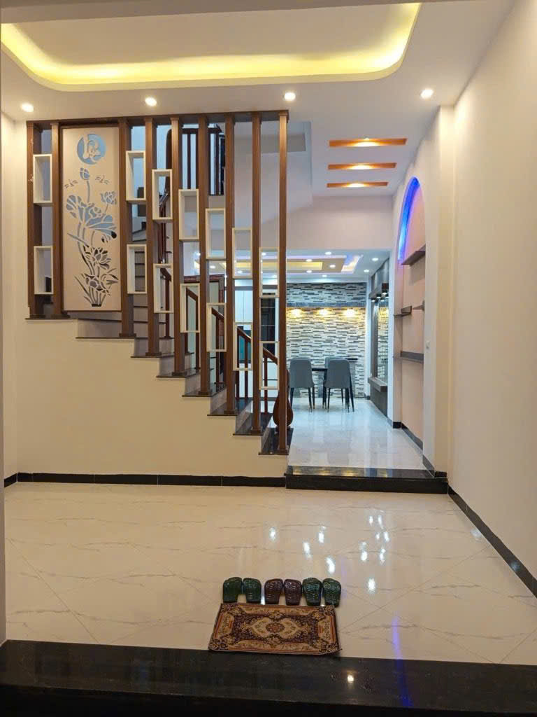  BÁN NHÀ  ĐẠI ÁNG -NGỌC HỒI -HÀ NỘI  45 M2 ,ÔTÔ ĐỖ CỔNG -NHÀ MỚI TINH THƠM PHỨC  5Tỷ89 