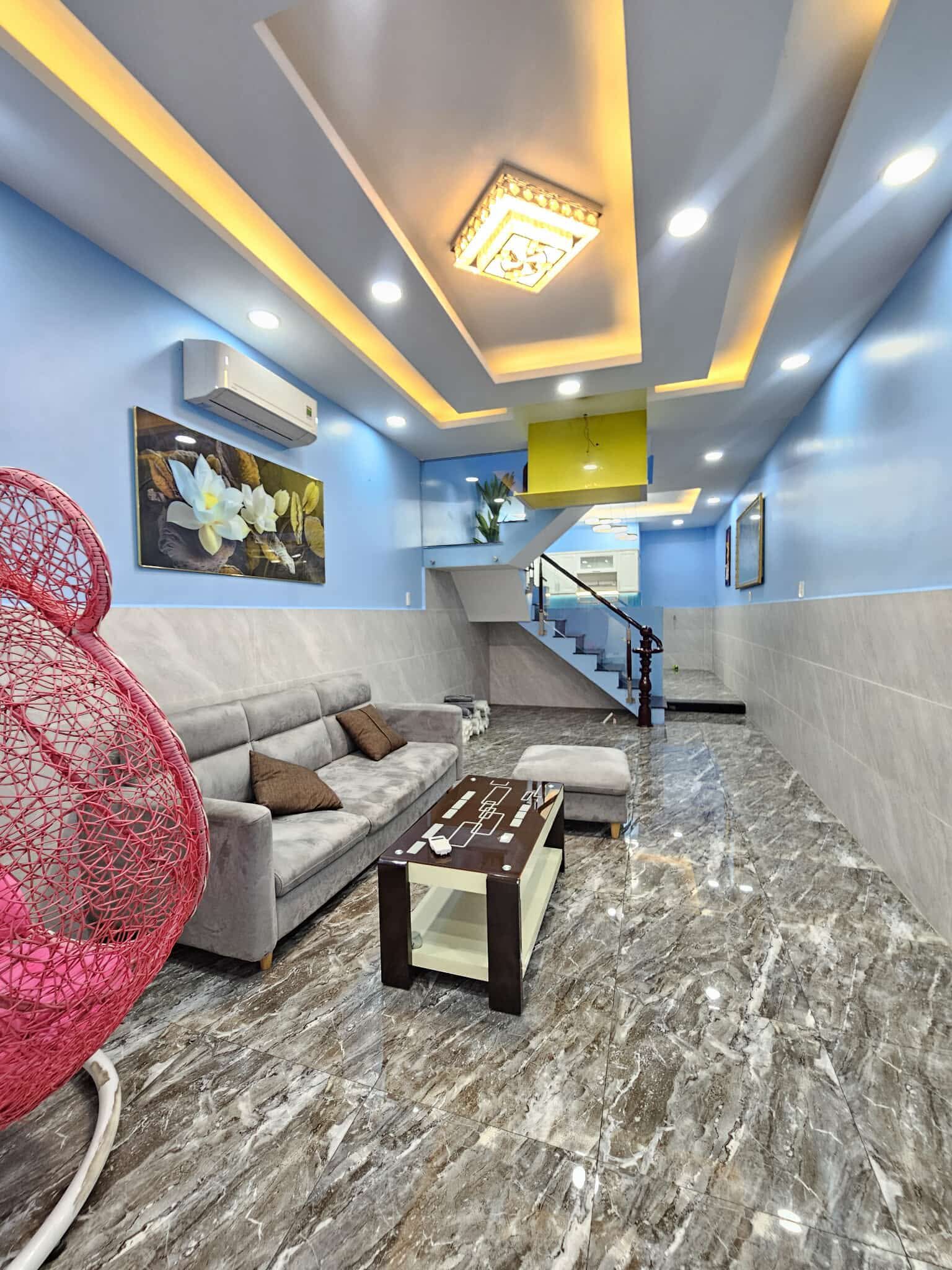  NHÀ 2 TẦNG 47M2, SÁT BÊN NGÃ TƯ NGUYỄN ẢNH THỦ VÀ TÔ KÝ. CHỦ XÂY TÂM HUYẾT, TRUNG MỸ TÂY, QUẬN 12. 