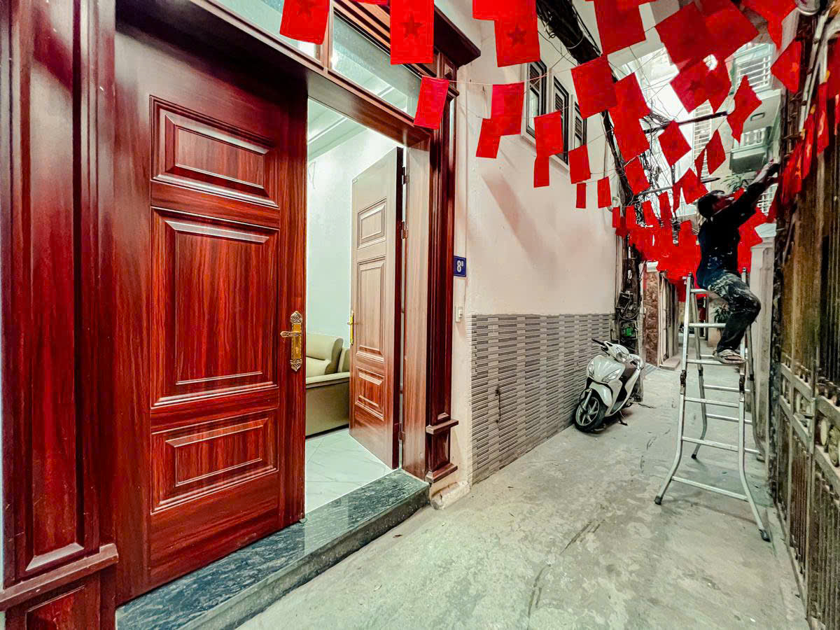  BÁN SIÊU PHẨM SIÊU ĐẸP ĐỐNG ĐA - 6 TẦNG PHUN - 8 PHÒNG - Ở CHO THUÊ QUÁ ĐỈNH - CÁCH Ô TÔ 20M  - TRƯỚC NHÀ BA GÁC ĐUA NGÕ CỰC THOÁNG 