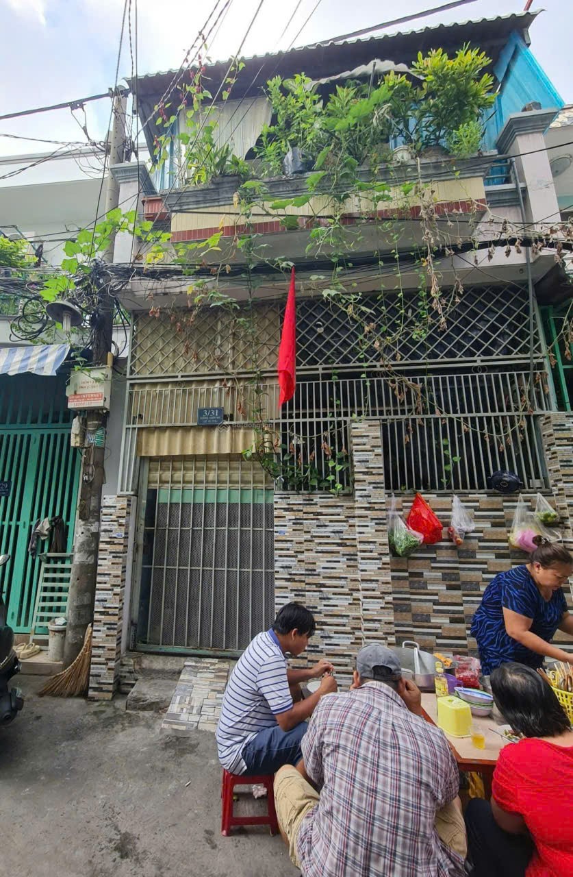  CHÍNH CHỦ Cần Bán Nhà Vị Trí Đẹp Tại Đường Hoàng Xuân Nhị, Phường Tân Phú, Hồ Chí Minh 