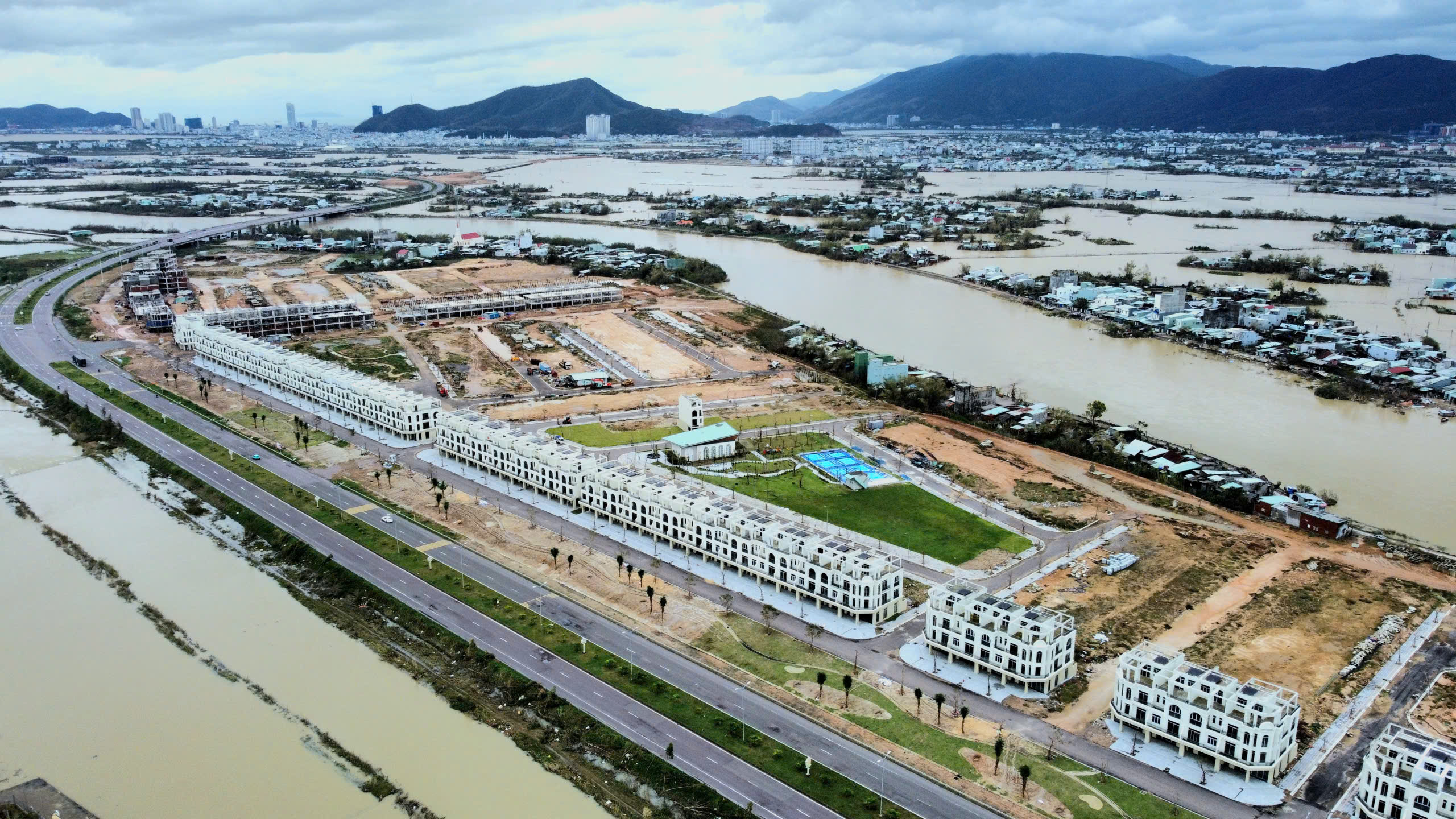  Bán Đất khu đô thị Quy Nhơn ICONIC 80m2. 2 tỷ 2 