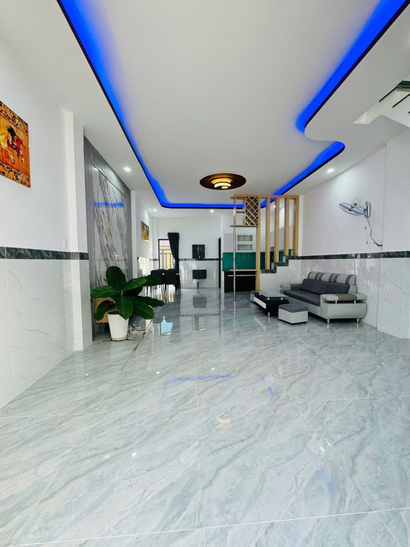  Bán nhà đường số 6,  Tăng Nhơn Phú B, Q9, TP HCM. DT 55m2, 2 tầng, 2PN, SH. Giá 5.59  tỷ. LH: 0933125879 