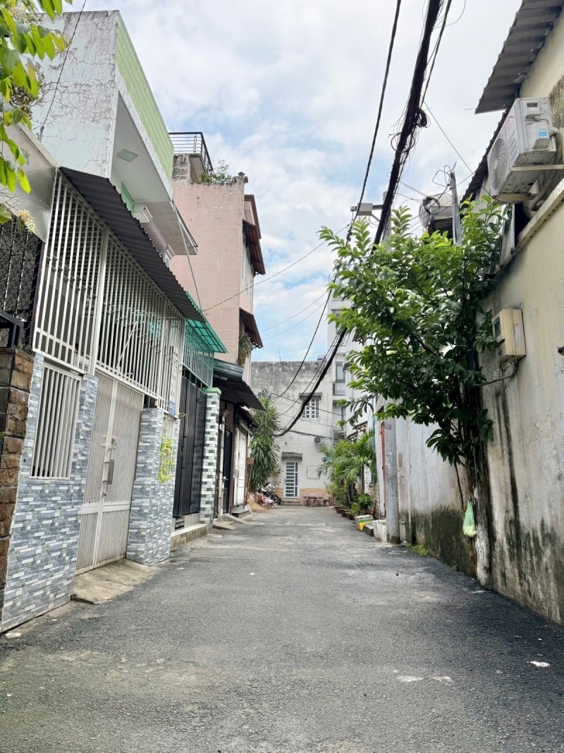  TÂN KỲ TÂN QUÝ, TP-HẺM XE TẢI SÁT NHÀ- DTSD 50M2- 2TẦNG BTCT 2PN- NHỈNH 3 TỶ 