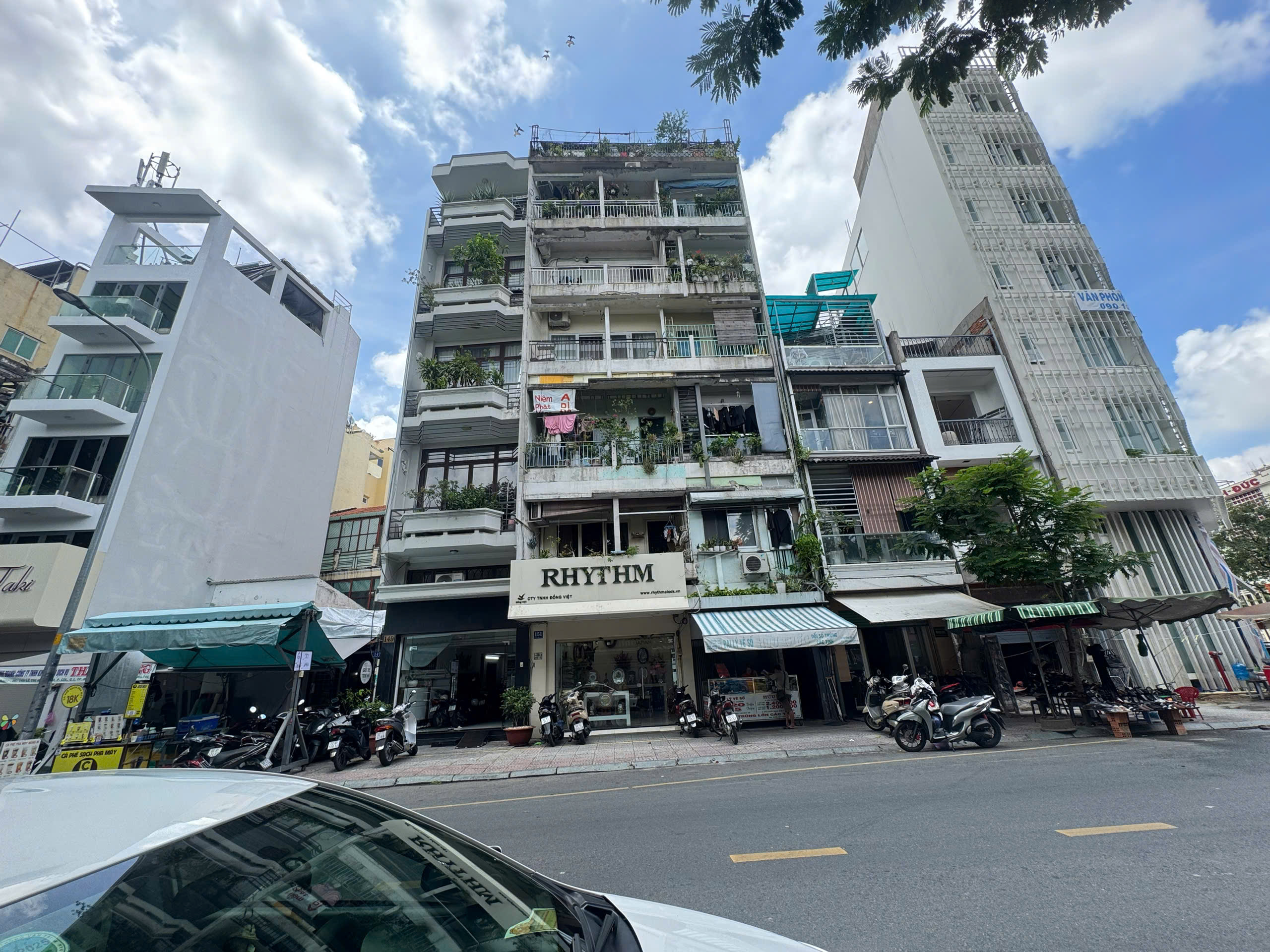  BÁN NHÀ 4 TẰNG MT KINH DOANH Đ. LÊ THỊ HỒNG GẤM, QUẬN 1 - NGAY GÓC NGUYỄN THÁI HỌC & TRẦN HƯNG ĐẠO 