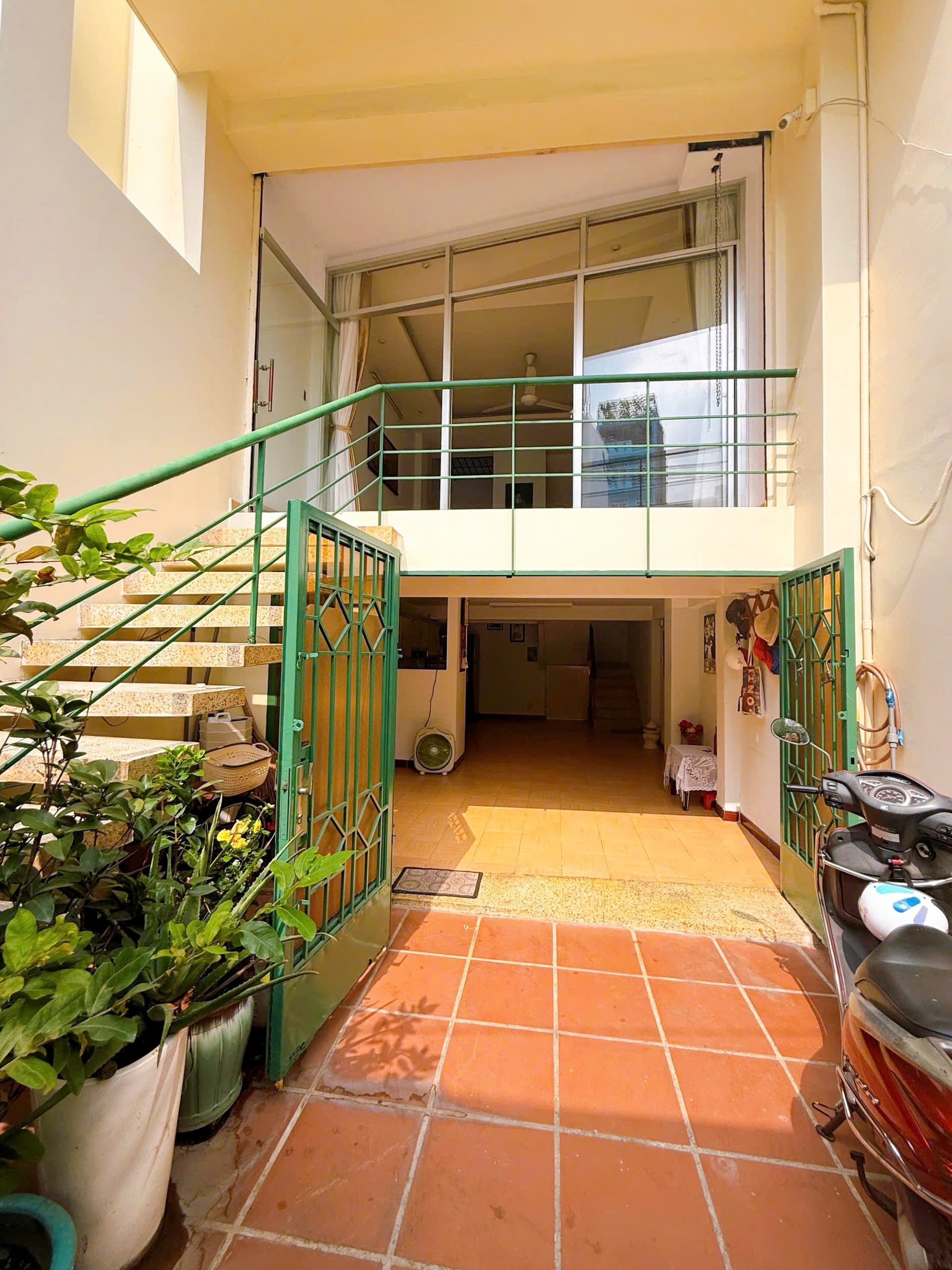  Cho thuê mặt bằng Mặt tiền Cư Xá Bắc Hải - QUẬN 10 - 30 triệu - 4 Tầng 