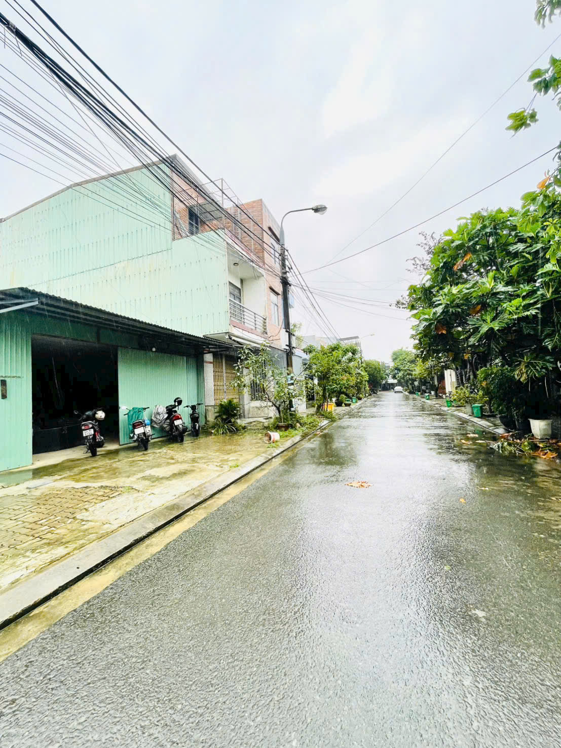  Bán lô đất diện tích khủng! Vị trí siêu đẹp! Ngang đến 7m 