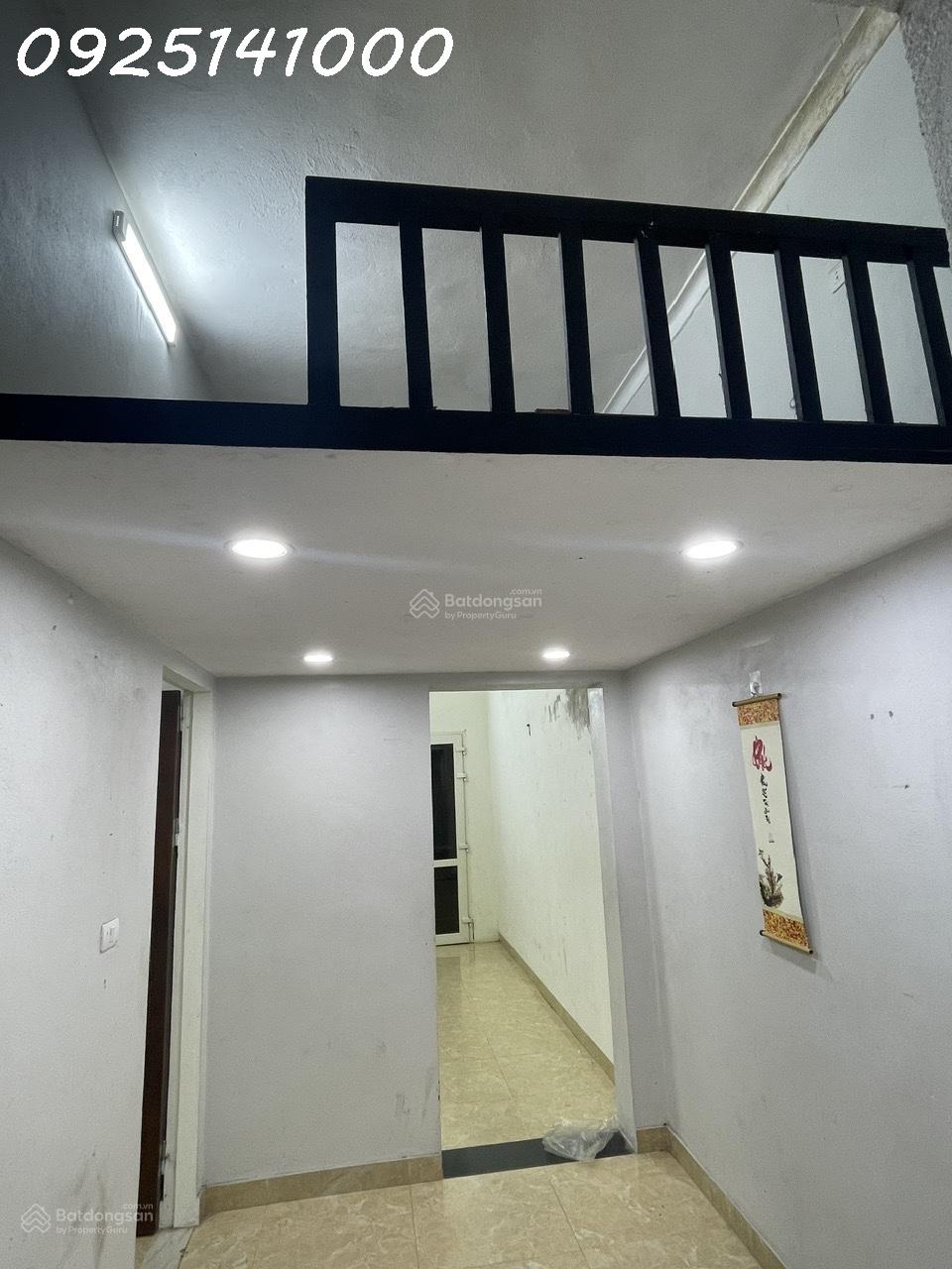  Cho thuê nhà riêng 2 tầng tại phố Khâm Thiên, Phường Văn Miếu - Quốc Tử Giám, Đống Đa, HN 