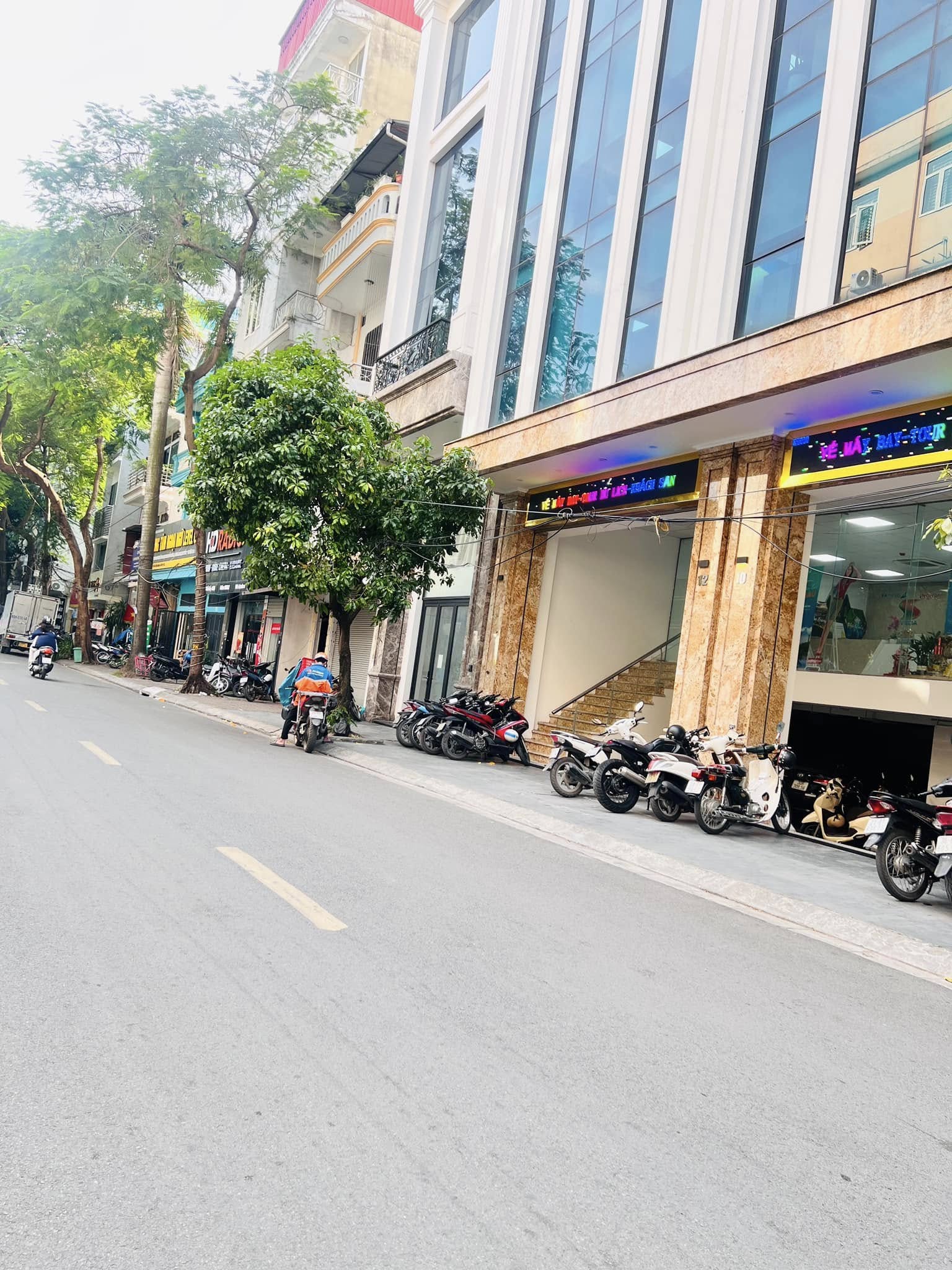  Mỗ Lao, phân lô xe con tránh, hoạt động sầm uất, 62m, 5 tầng, mt 4.5m, 25 tỷ 