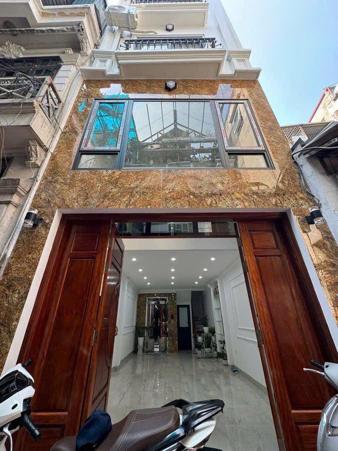  CHỈ 9.X TỶ - NHÀ NGỌC THỤY 35M2 , 6T THANG MÁY, FULL NỘI THẤT, OTO ĐỖ CỔNG 