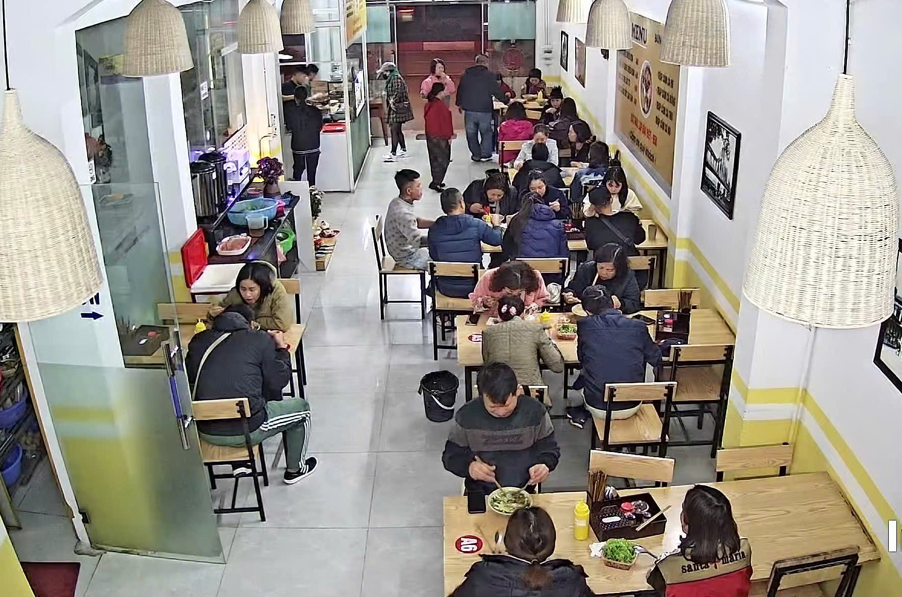  SANG NHƯỢNG QUÁN BÚN CÁ - Cổ Linh, Long Biên 