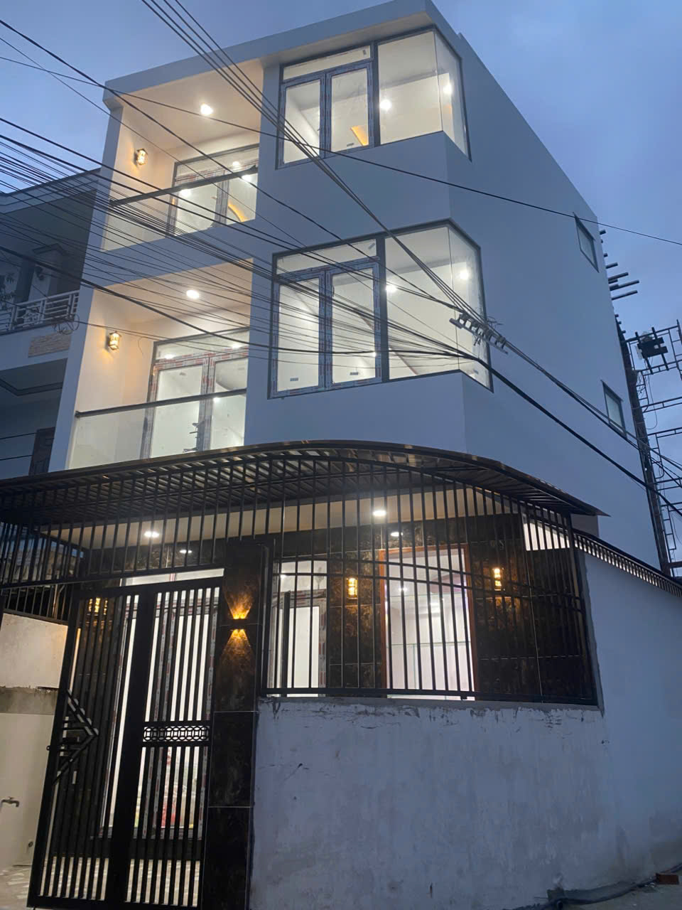  Nhà Đẹp 3 Tầng Phước Long – Ô Tô Tới Nhà 