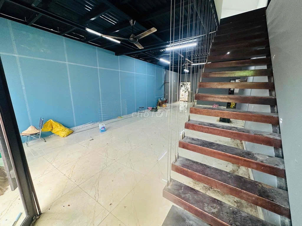  Cho thuê Mặt bằng kinh doanh (nhà mặt tiền 2 tầng) đường Võ chí công Hoà xuân , Cẩm Lệ, ĐN 