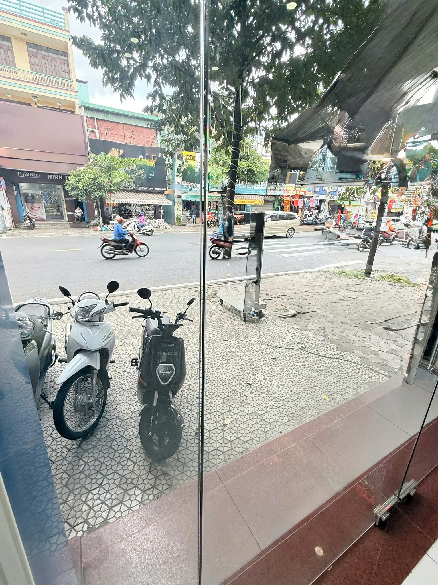  SANG NHƯỢNG SPA Q.11-MẶT TIỀN ĐƯỜNG ÔNG ÍCH KHIÊM, Quận 11, Thành phố Hồ Chí Minh 