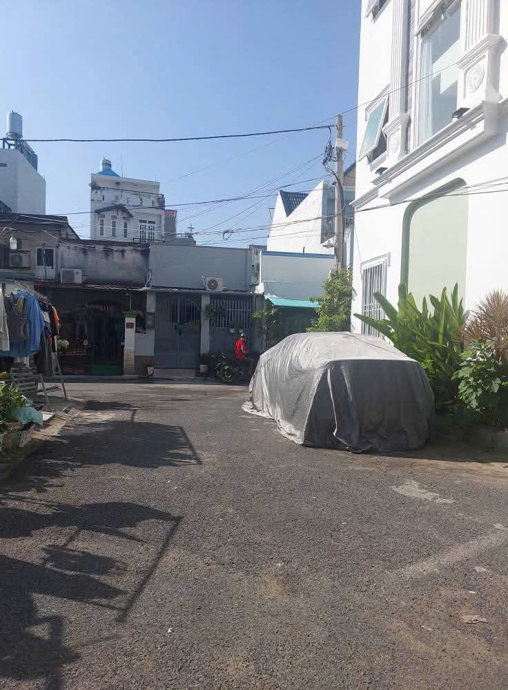  Hiếm Quận 2 Nhà 3 tầng đẹp hẻm xe hơi 7m 5,xty,đường số 6,Bình Trưng Đông 