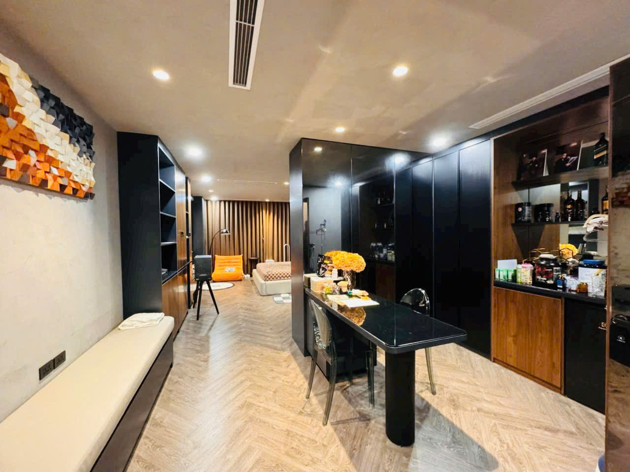  ???? Nhà Đẹp Nhất Khu! Lô Góc – 7 Tầng – Hầm – Thang Máy – Nội Thất Nhiều Tỷ – Chỉ 31.8 Tỷ lh 0975124520 