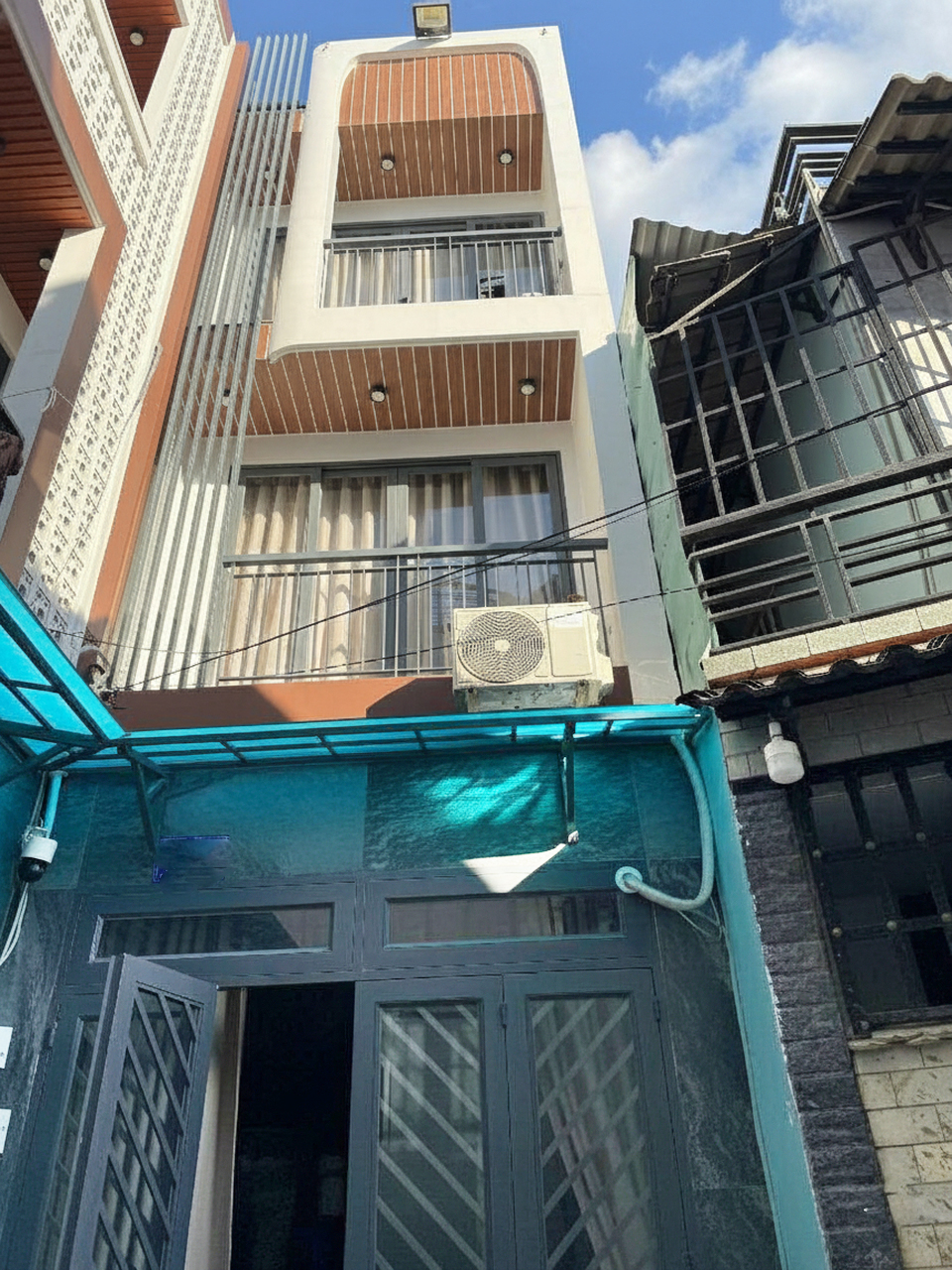  T1675 ???? Nhà Nguyễn Duy Cung GV, SHR, Nở hậu, 3 tầng, 3x9m, 5.x tỷ 