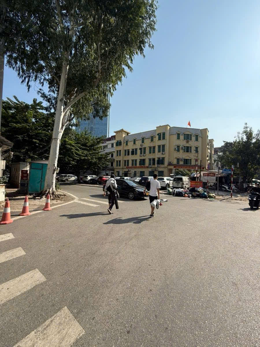  BÁN NHÀ MẶT PHỐ KẾ BÍNH- VỊ TRÍ ĐẮC ĐỊA– KINH DOANH ĐỈNH- 83M -6 Tầng - Mặt tiền 12M - giá 75 tỷ 