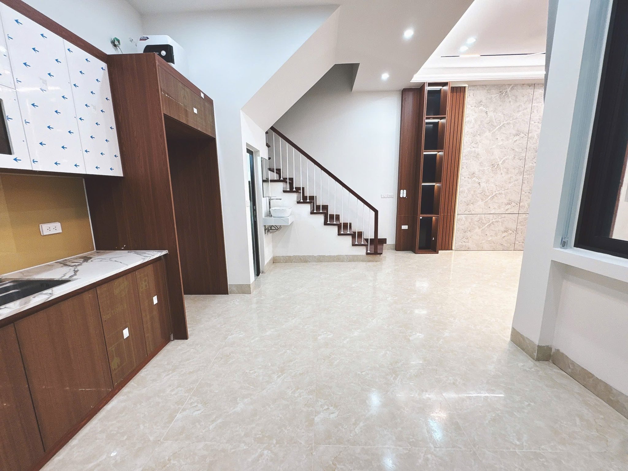  TRUNG TÂM QUẬN BẮC TỪ LIÊN – PHỐ XUÂN ĐỈNH NHÀ ĐẸP- THOÁNG SÁNG DT 50M, 5T-NHỈNH 13 TỶ 