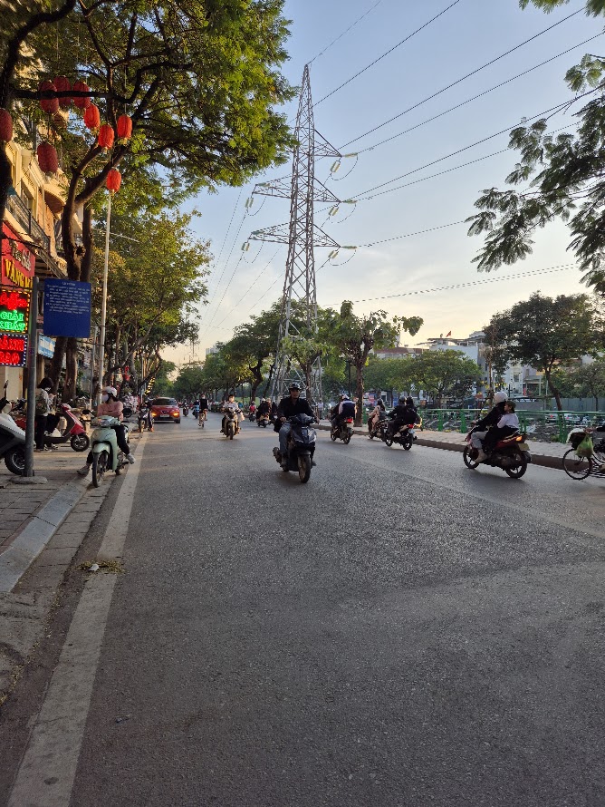  Mặt Phố Kim Ngưu – 55m² – 5 Tầng – Vỉa Hè Rộng 