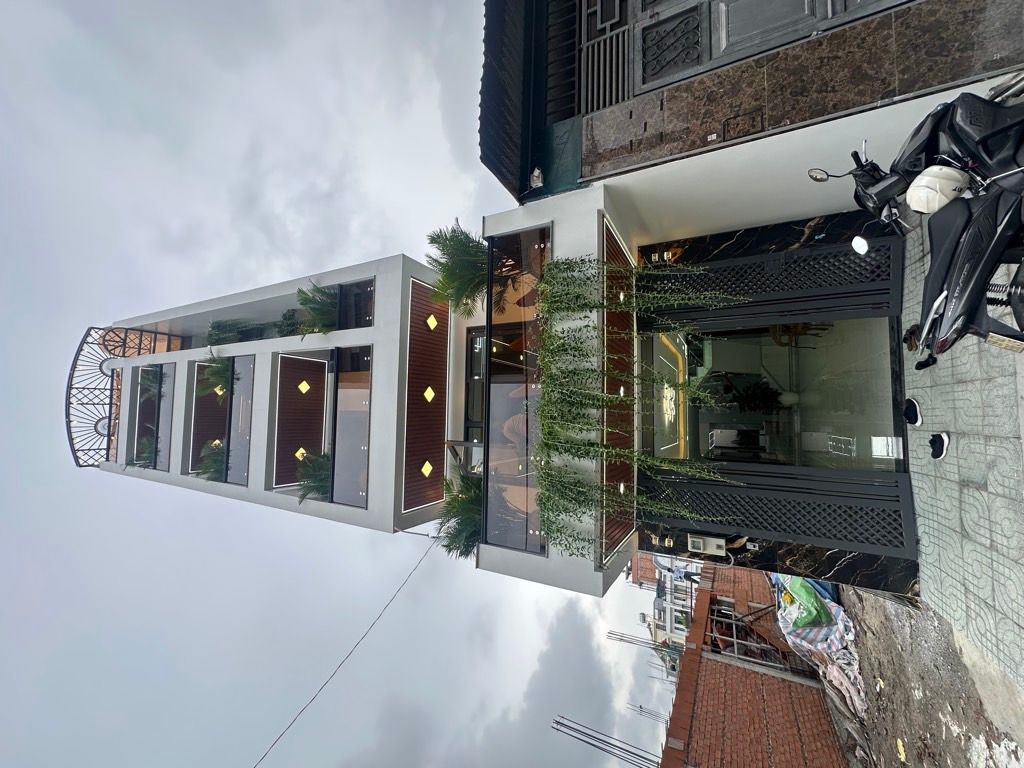  Bán nhà Hxh Tân chánh hiêp q12 98m 5 tầng mới tinh 8,3 tỷ 