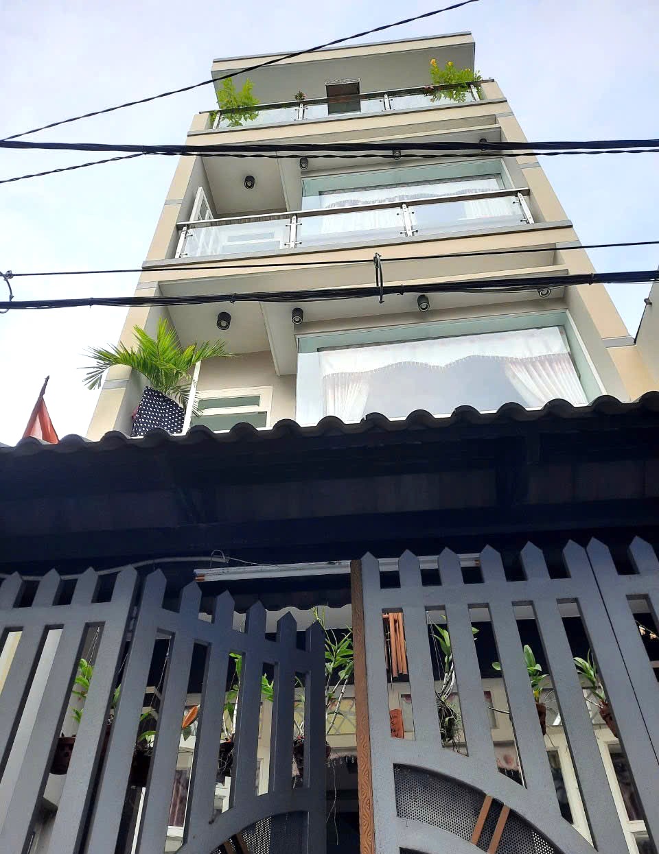  NGỘP BANK 64M² 4 Tầng/4PN HẺM XE HƠI Quang Trung Gò Vấp Giả Chỉ 7.x Tỷ TL! 