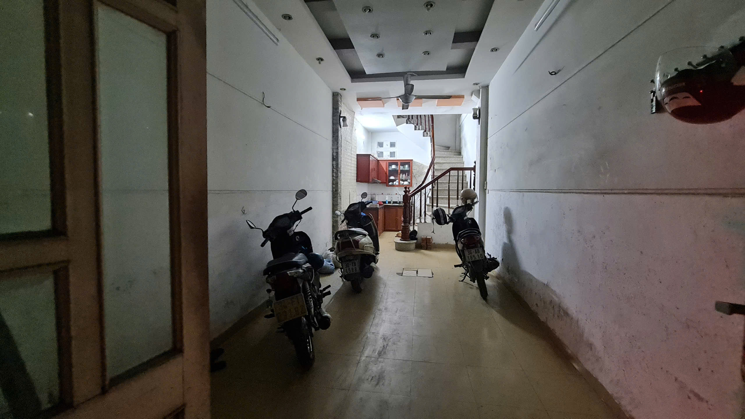  Cần cho thuê nhà 5 tầng x 30m2, 4 ngủ Vĩnh Hưng làm CHDV, ở gđ, nhóm 11 Triệu 