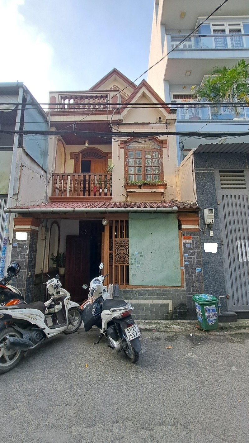  Nhà 2 Tầng Ngang 4m5 Đường Huỳnh Thị Hai Quận 12 Full Gỗ Cẩm Lai  Giá Dưới 5 Tỷ. 