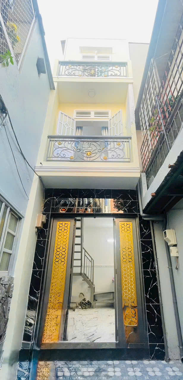  BÁN NHÀ ĐẸP Q4 ĐÚC BÊ TÔNG CÓ 3 TỶ 