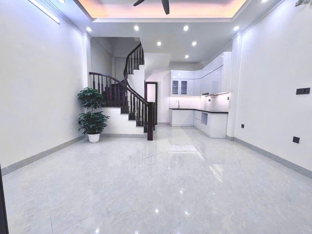  SỞ HỮU NGAY NHÀ ĐẸP - GIÁ TỐT - Vị Trí Đắc Địa Tại Yên Hoà, Cầu Giấy, Hà Nội 