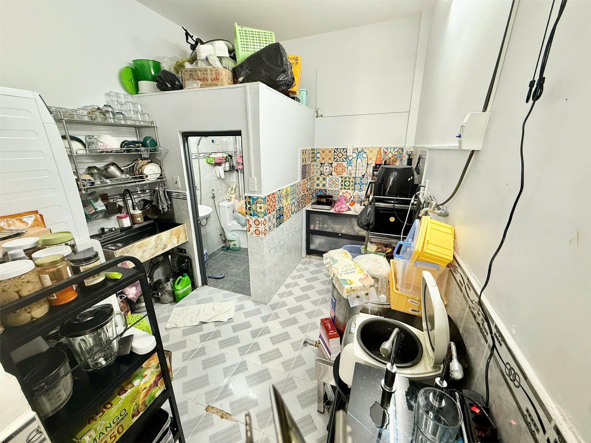  ????Bán Nhà Âu Dương Lân P.3 Quận 8 
Hẻm 3m gần mặt tiền, nhiều tiện ích 