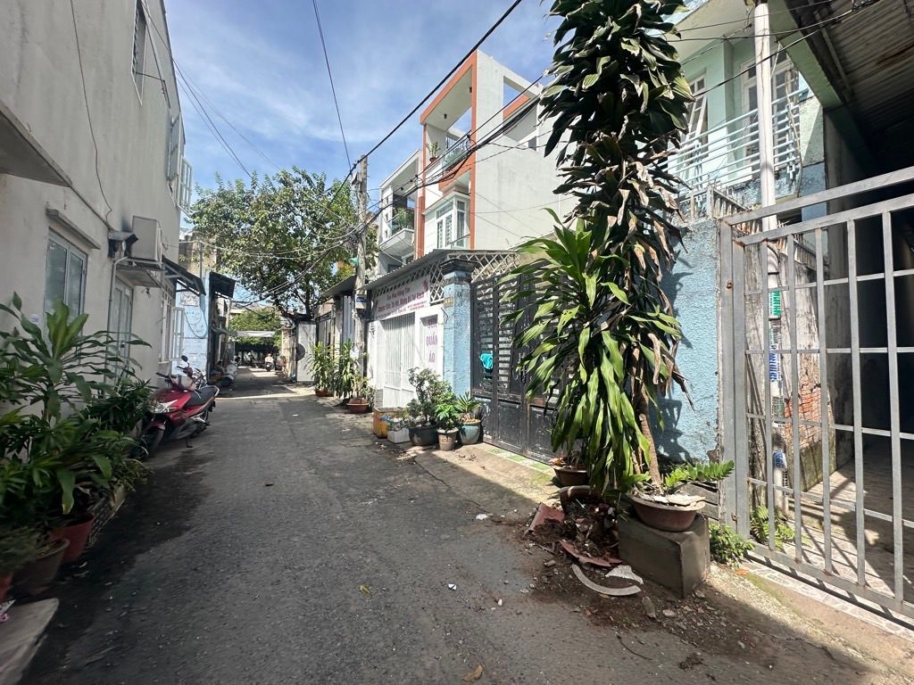  Bán nhà HXH Nguyễn Thị Kiểu, Q.12, 4x17m, 68m2, 4PN/nhỉnh 3ty 