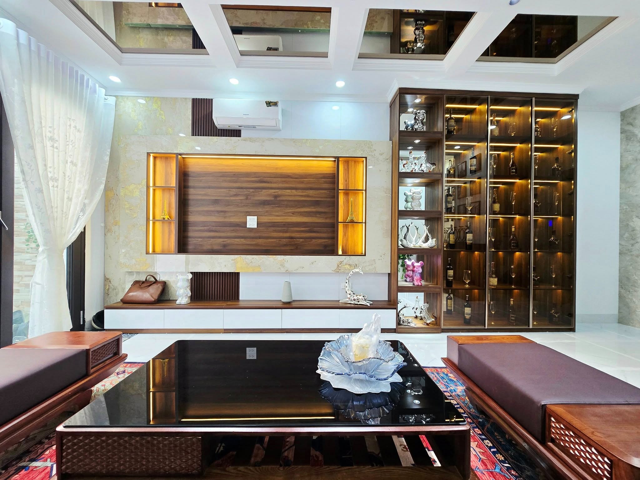  SIÊU ĐẸP PHỐ XUÂN LA 36M,  MT4,3, 6 TẦNG THANG MÁY - NHỈNH 12 TỶ NHÀ MỚI FULL NỘI THẤT 



SIÊU ĐẸP PHỐ XUÂN LA 36M,  MT4,3, 6 TẦNG THANG MÁY - NHỈNH 12 TỶ NHÀ MỚI FULL NỘI THẤT 