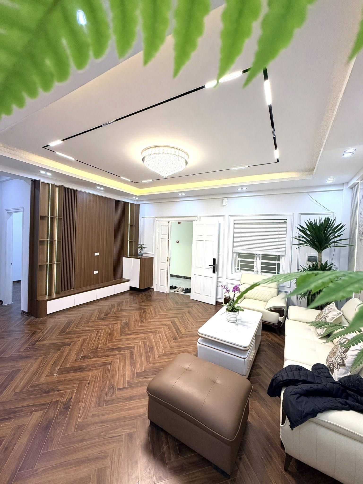  ????GIẬT MÌNH????Căn CC tuyệt đẹp 130 Đốc Ngữ, 91m 3PN, Nội thất mới toanh, 9.6 tỷ Ba Đình 