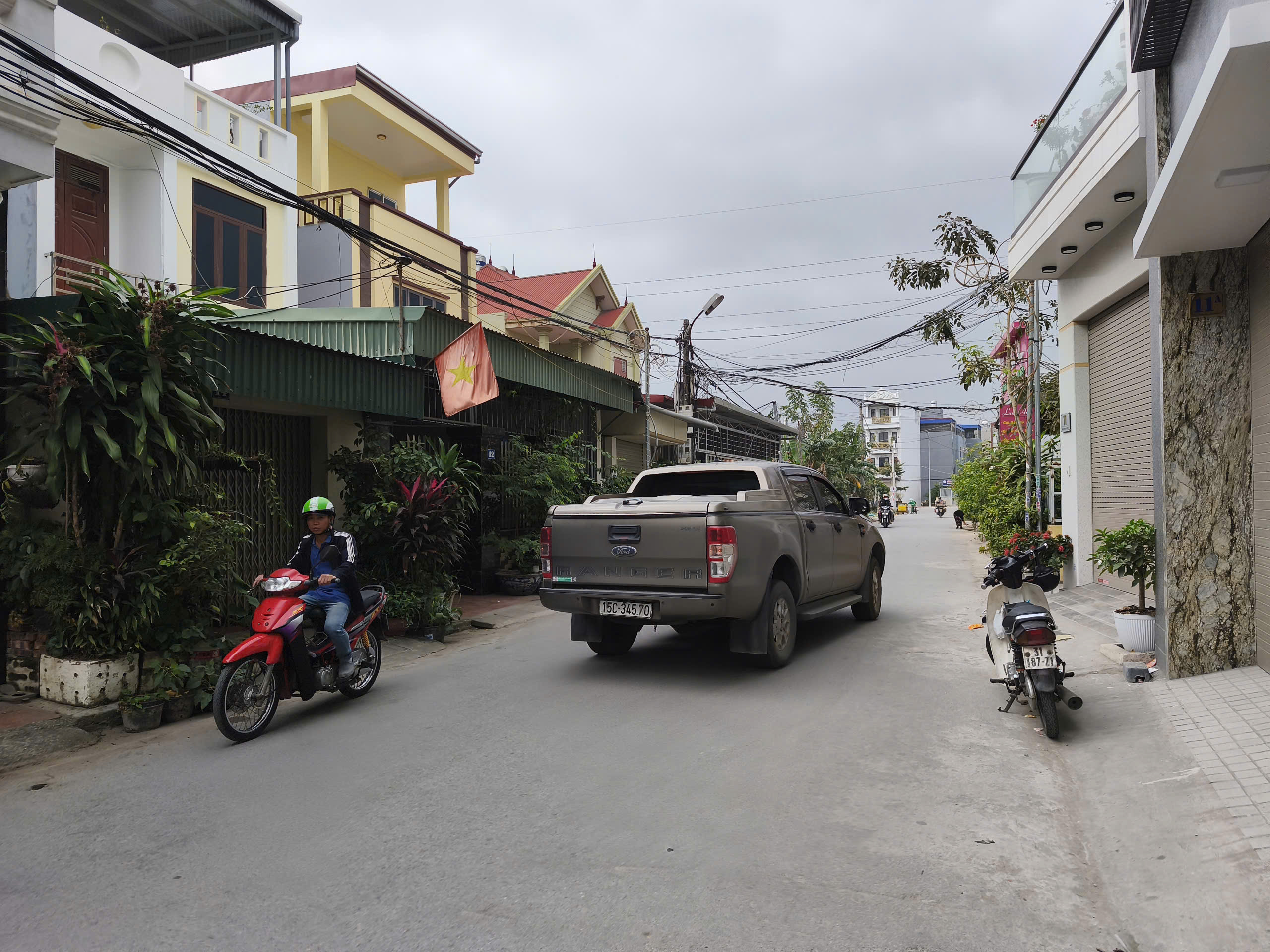  Cần bán nhà Mặt Đường MAI TRUNG THỨ -  Đằng Hải - Hải An -LÔ GÓC ( CÓ THANG MÁY ) kinh doanh các mặt hàng 