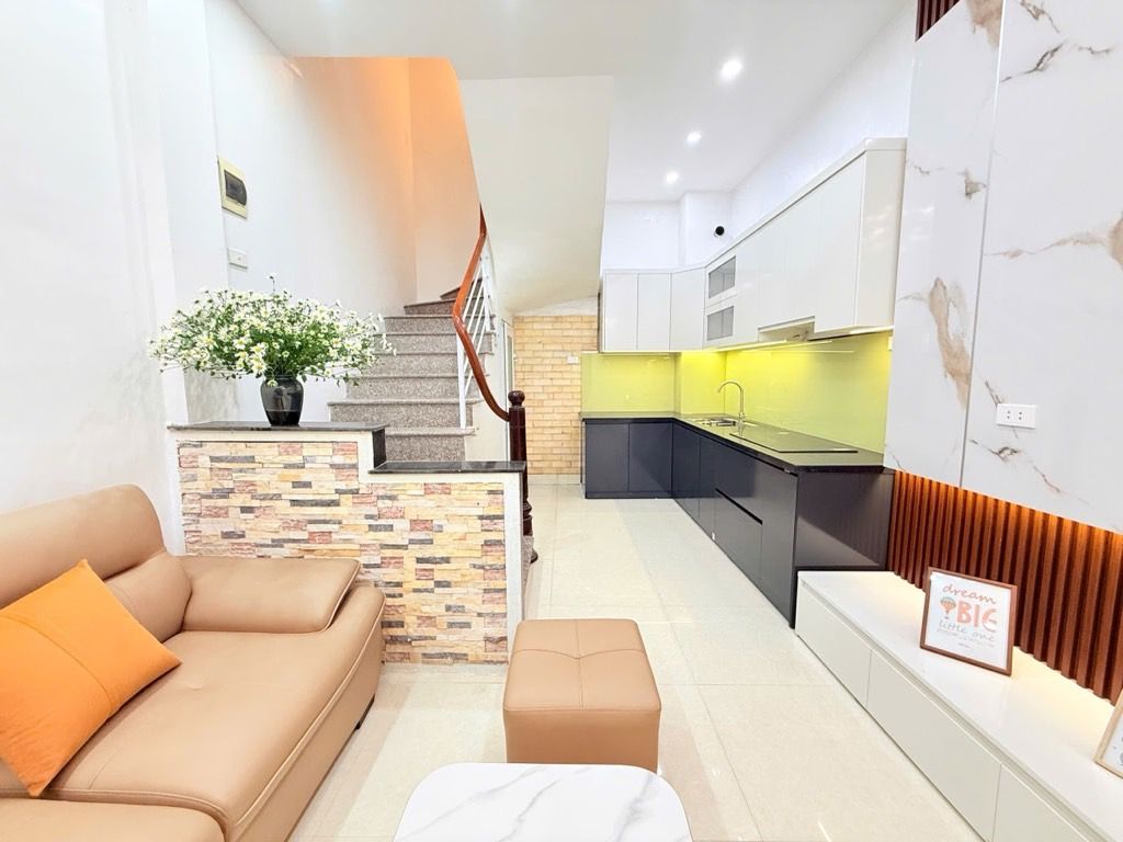  NHÀ MỚI ĐÓN TẾT - NỘI THẤT XỊN- GẦN HỒ TÂY - NỞ HẬU - 30M RA OTO - TẦM TIỀN QUÁ HIẾM_32M2 