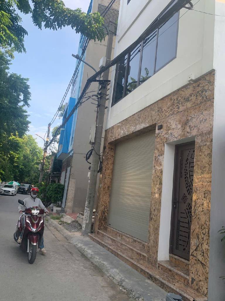  Bán nhà Việt Hưng 42m x 5T oto tránh, kinh doanh, ở luôn chỉ nhỉnh 11 tỷ còn tl. LH 0936123469 