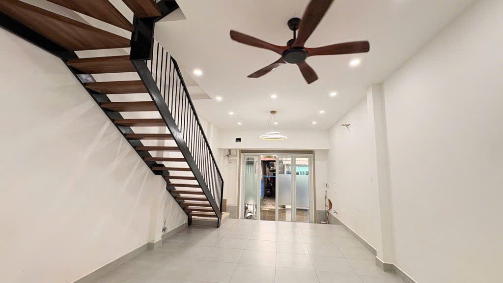  ????Gấp Bán Nhà Ngay UBND Thạnh Xuân - Thạnh Xuân 25 - Quận 12 - Hẻm Xe Tải 4.5x14m chỉ 4.x tỷ 