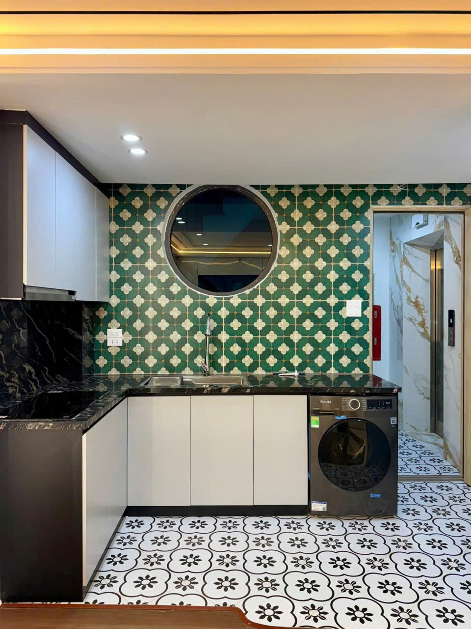  6 TẦNG THANG MÁY -  PCCC - NỘI THẤT SIÊU ĐẸP - MẶT TIỀN RỘNG - NHÀ THOÁNG SÁNG - DÂN XÂY -Xuân La 38m, 11 tỷ Tây Hồ 