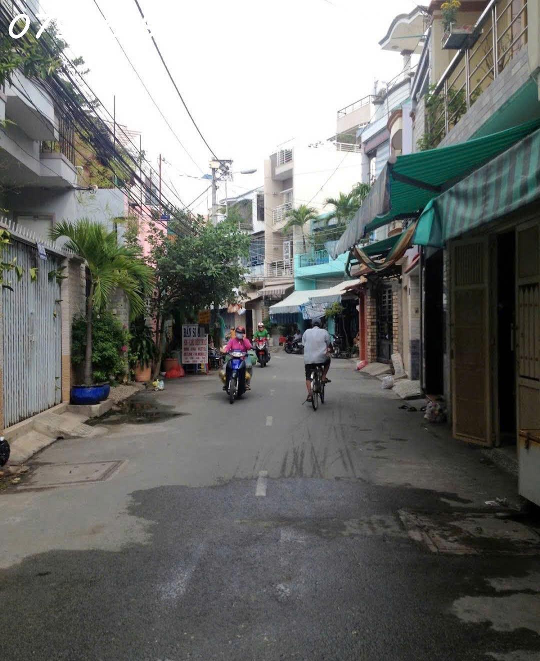  ÂU DƯƠNG LÂN MT HẺM XE TẢI 8M BÁN CĂN NHÀ CŨ TIỆN XÂY DỰNG MỚI 