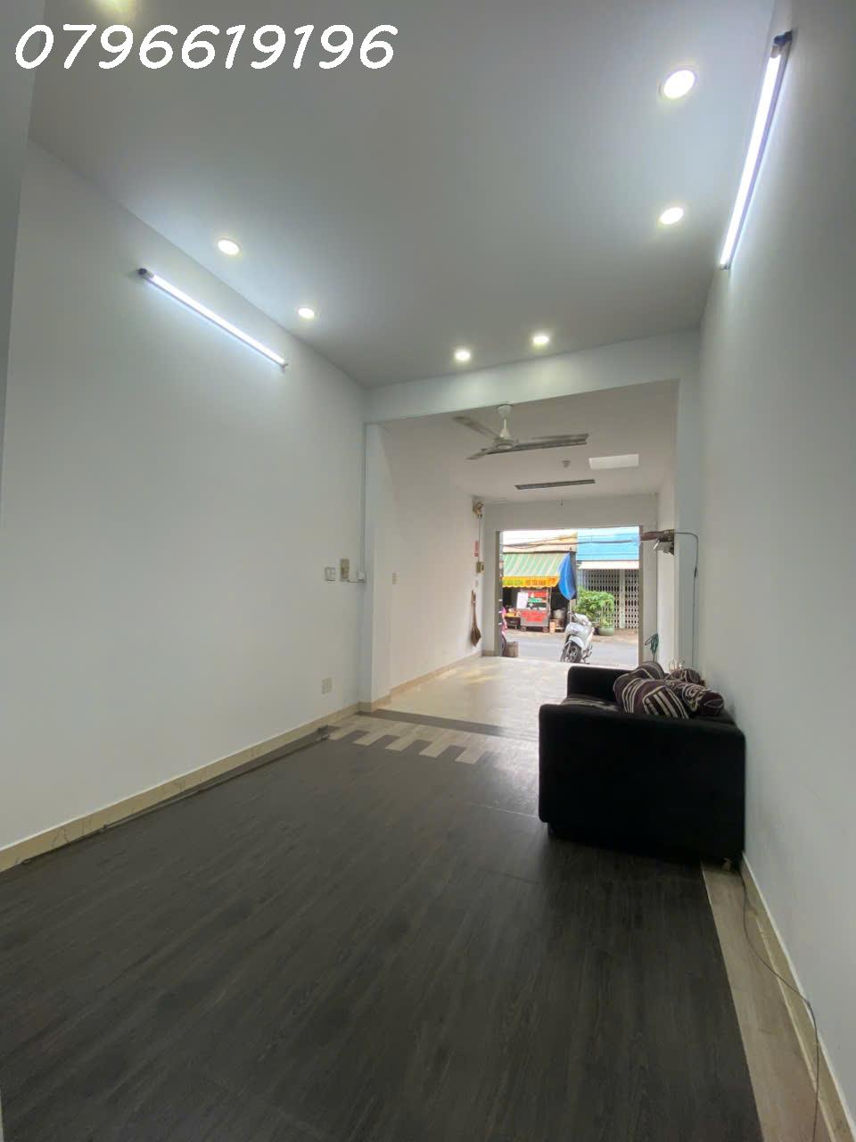  BÁN NHÀ MẶT TIỀN KINH DOANH DÃ TƯỢNG P10 Q8. 