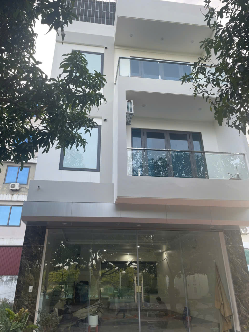  CHO THUÊ LÂU DÀI NHÀ 3,5 TẦNG – FULL NỘI THẤT – KĐT VIGLACERA ĐỒNG VĂN IV 