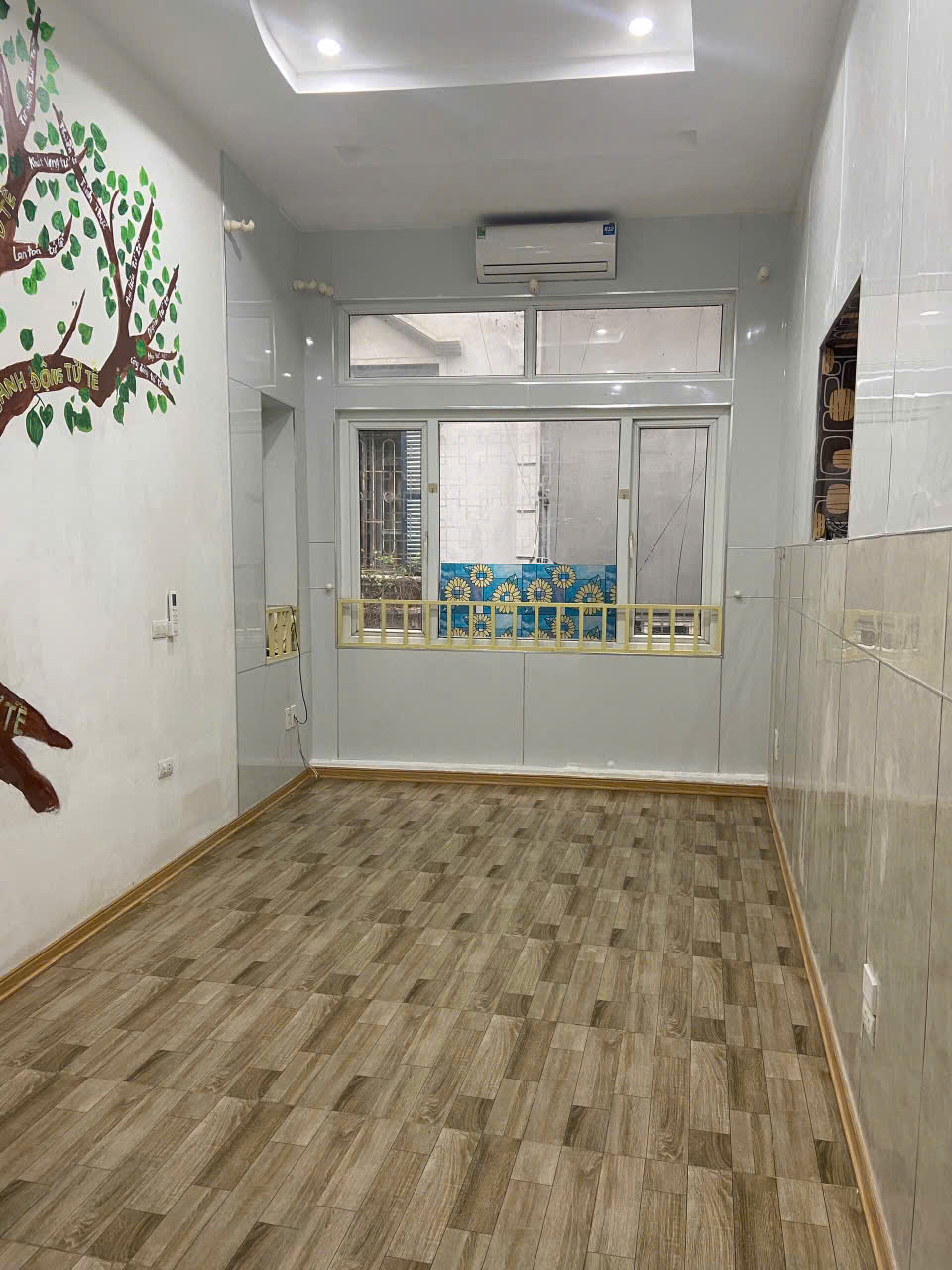  Cho thuê nhà ngõ ô tô Nguyễn Phúc Lai,  32m² x 5 tầng, 3PN, 4 WC, 13 Triệu 