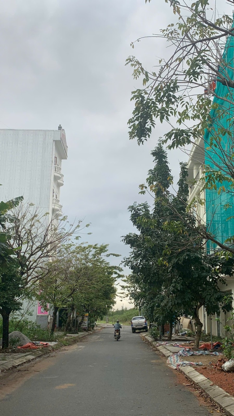  Bán đất KĐT Hòa Quý đường Trần Quý Kiên vị trí đẹp, 120m2, chỉ 5,5 tỷ 