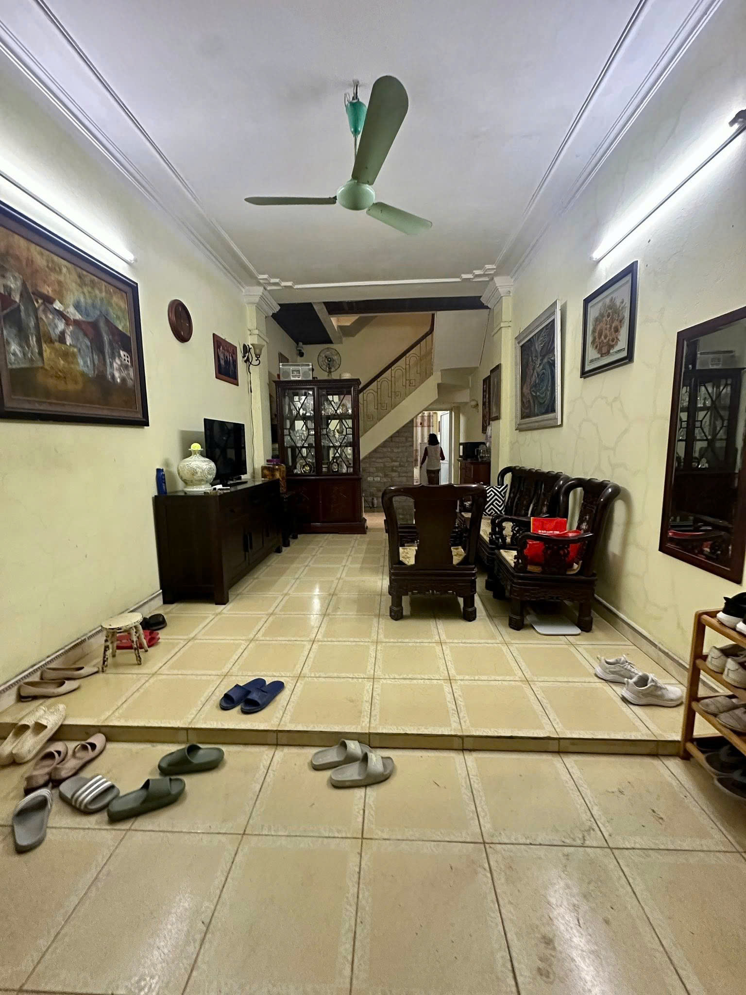  Bán nhà mặt phố Hàng Cân, 75m2, 3 tầng, mặt tiền rộng 4.7m, 52.5 tỷ, kinh doanh đỉnh 