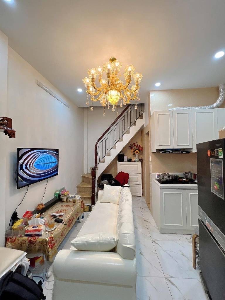  bán nhà quán thánh ba đình 22m x4 tầng 6,9 tỷ lô góc,3 nhà ra phố 