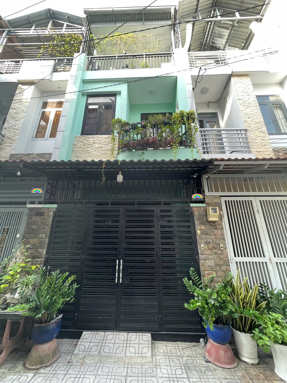  Bán nhà Hẻm 555 Âu Cơ, bên hông Bệnh Viện Tân Phú - 64m2, 3 Tầng, 4PN - Giá 6.8 tỷ thương lượng 