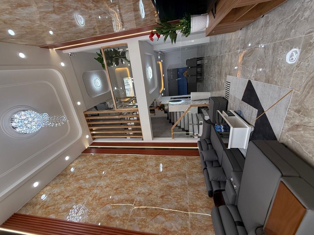  Siêu Hot Gò Vấp: Nhà 5 Tầng Mới Xây Đường Nguyễn Văn Khối, DT Lớn 48m² (Ngang 4m). Gần Công Viên Làng Hoa. Giá Tốt: 7.4 Tỷ. 