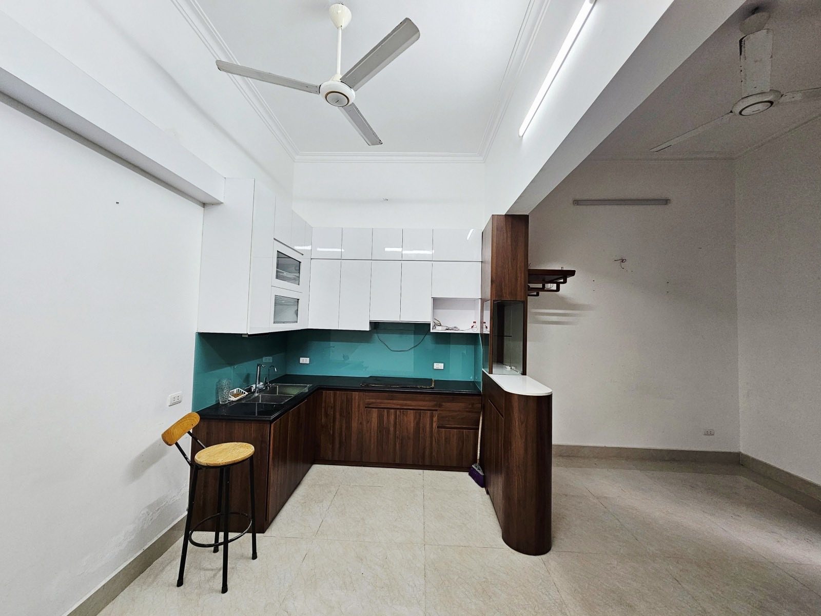  SIÊU PHẨM TÂY HỒ 376 PHỐ THỤY KHUÊ 48M 4T NHỈNH 11 TỶ - LÔ GÓC - BA GÁC ĐỖ CỬA -30M MẶT PHỐ - GẦN HỒ TÂY. 