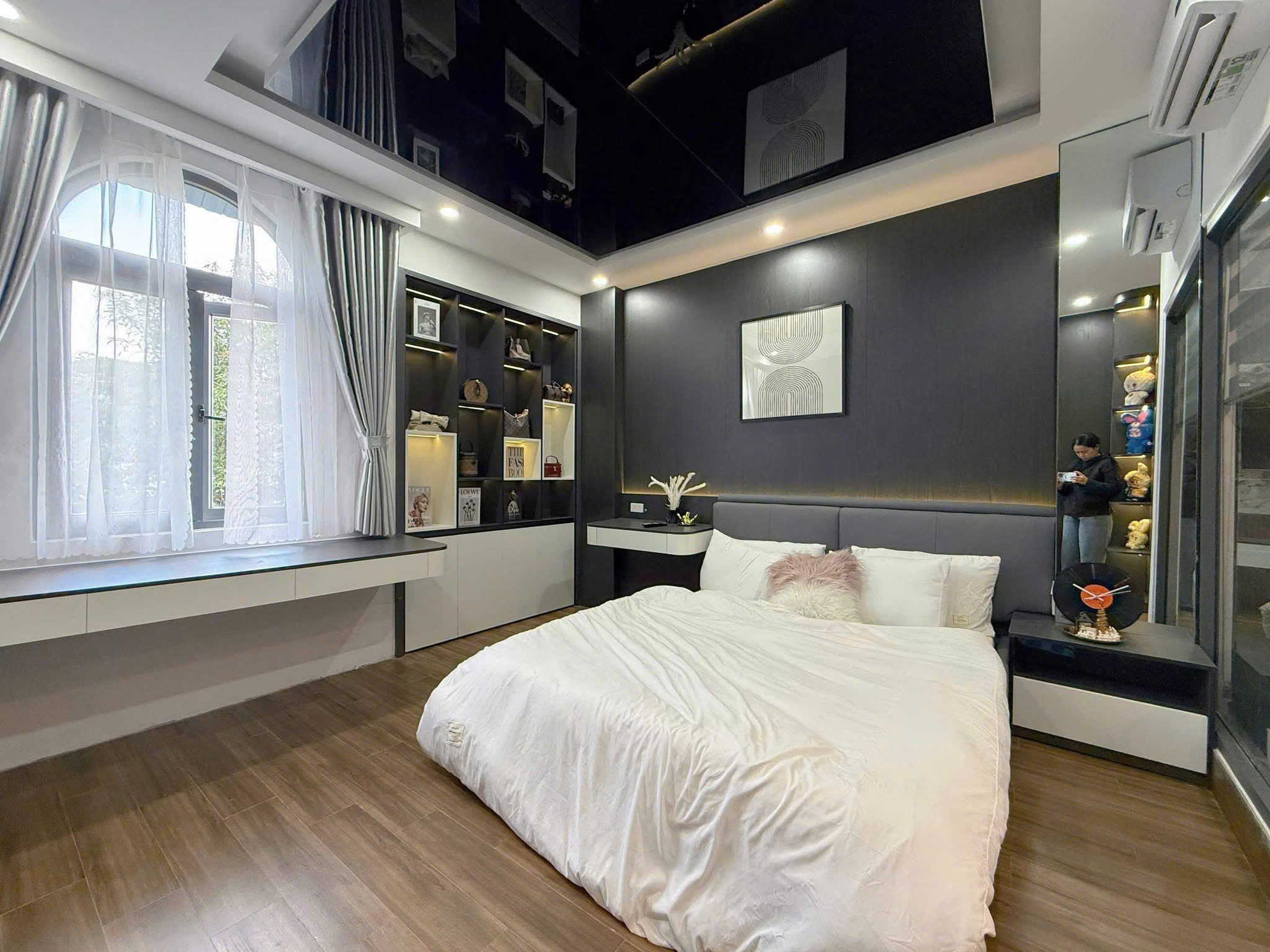  BÁN NHÀ PHÚC ĐỒNG LONG BIÊN,VỈA HÈ,MỚI TINH,THANG MÁY,KINH DOANH 44M 