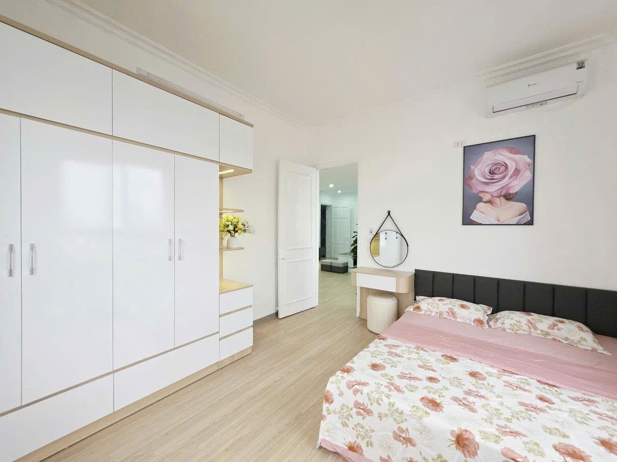  Tòa B Vinaconex Trương Công Giai 65/75m-2PN, Mới đẹp, hơn 7 tỷ 